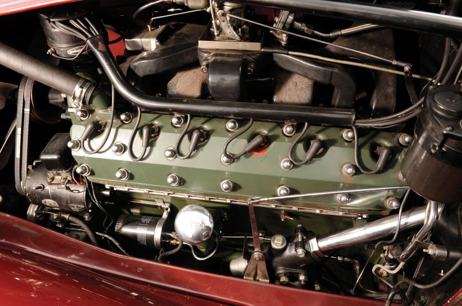  Packard Twelve 5-Passenger Sport Phaeton 1933 года  (фото 3 из 5)